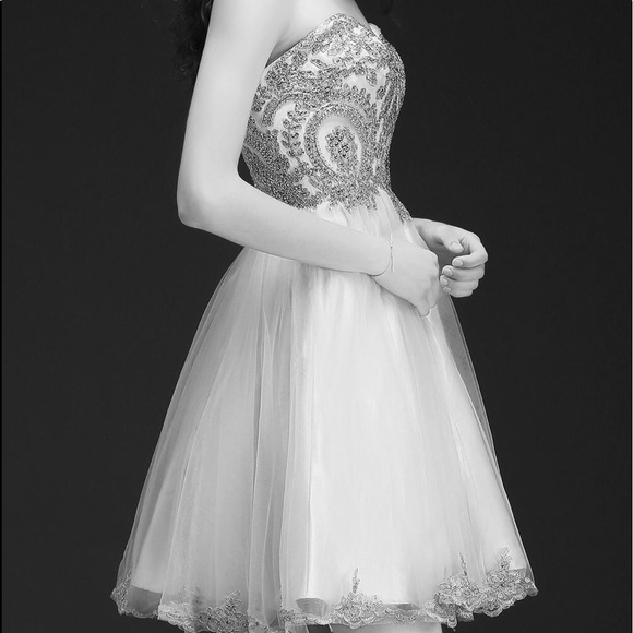 Chiffon Beads and Embroidered wedding gown mini - Picture 2 of 13